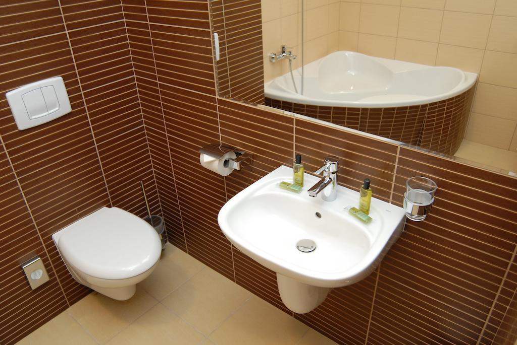מיקולוב Hotel Pik חדר תמונה