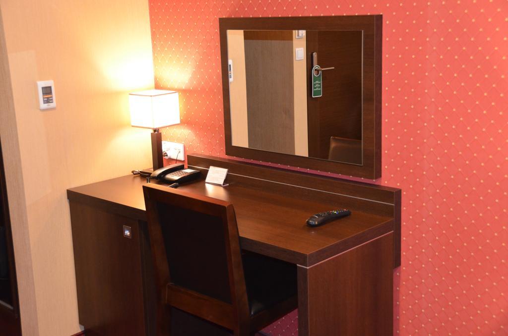 מיקולוב Hotel Pik חדר תמונה